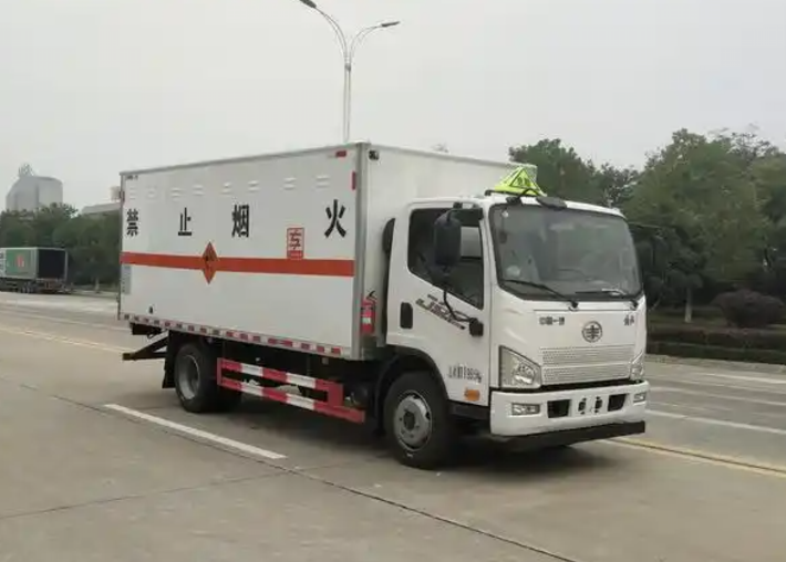 辰溪爆破器材运输车可以上高速吗？